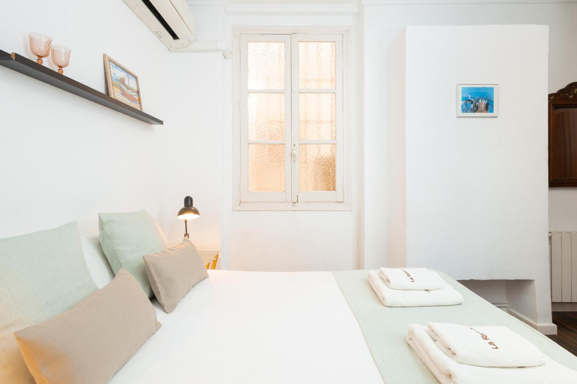 C92 - Rustic Two Bedrooms Apartment With Terrace مالقة المظهر الخارجي الصورة