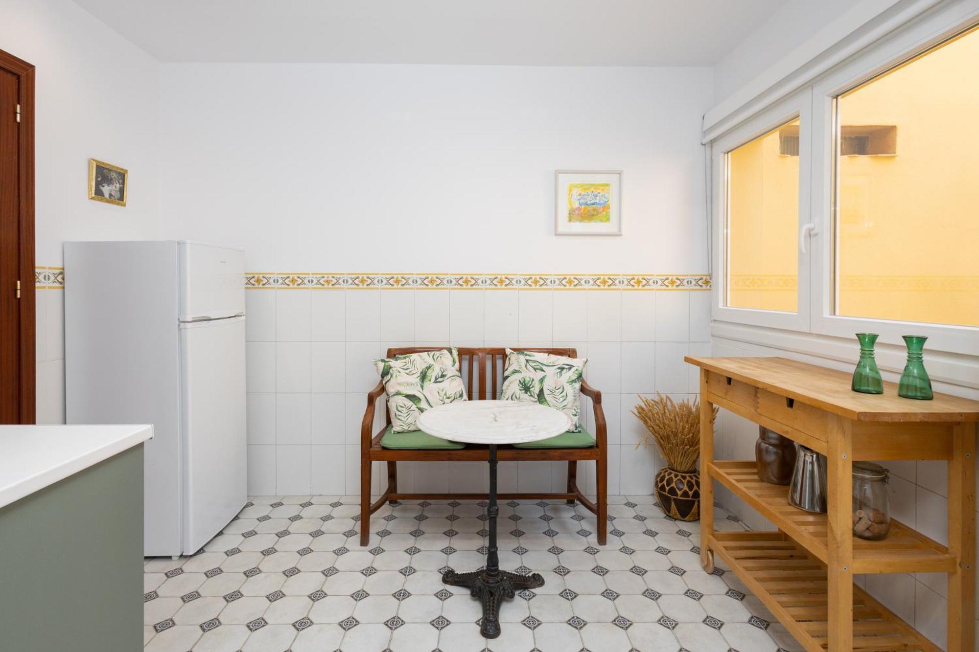 C92 - Rustic Two Bedrooms Apartment With Terrace مالقة المظهر الخارجي الصورة