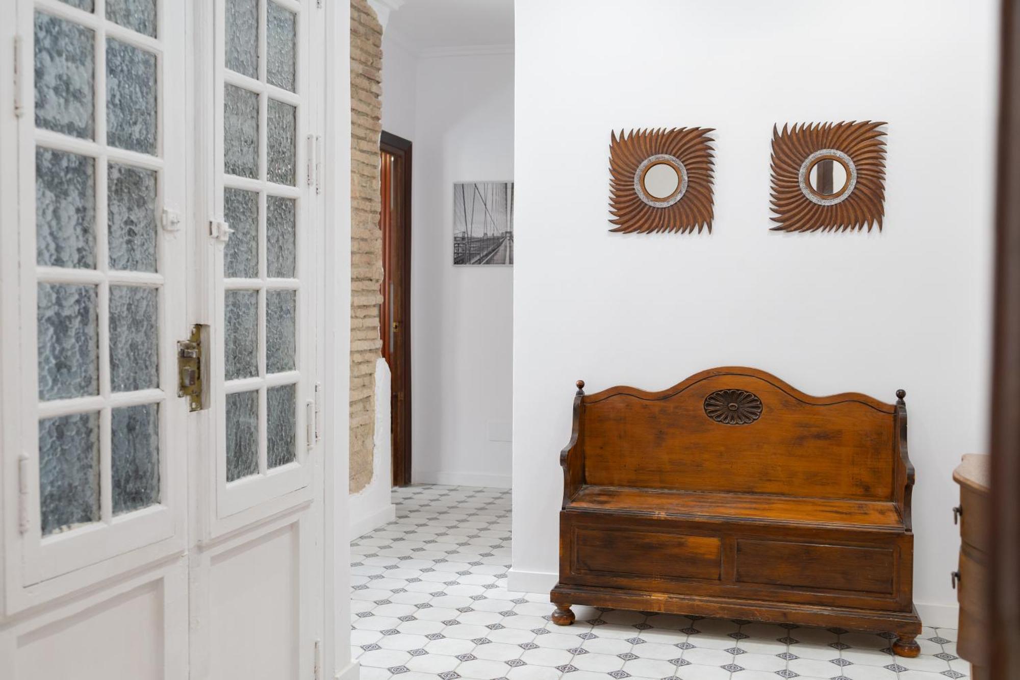 C92 - Rustic Two Bedrooms Apartment With Terrace مالقة المظهر الخارجي الصورة